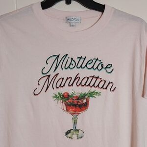 Wildfox Mistletoe Manhattan Ryan Crew Tshirt Women's Large NWT